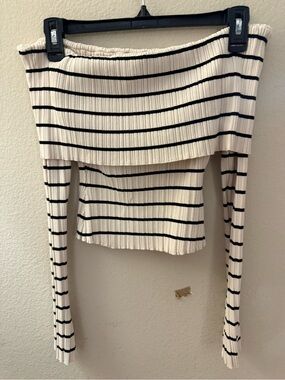 MESHKI Off-Shoulder Ribbed Stripe Crop Top - Black & Cream